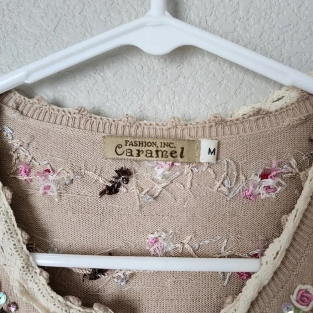 Y2K Coquette Cream Knit Cardigan Top with Floral Beading Pearls Sequins M - Picture 7 of 11